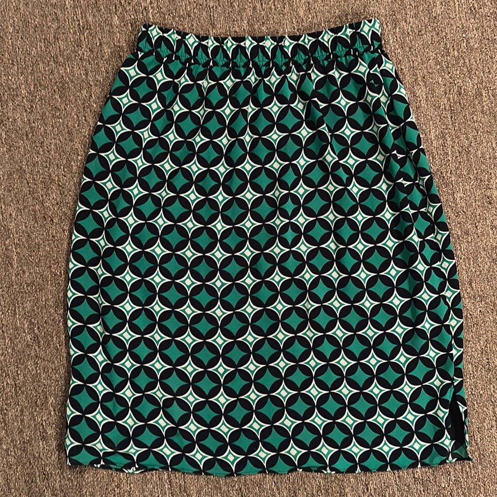 Women’s 4 Banana Republic Skirt  *Great Condition*